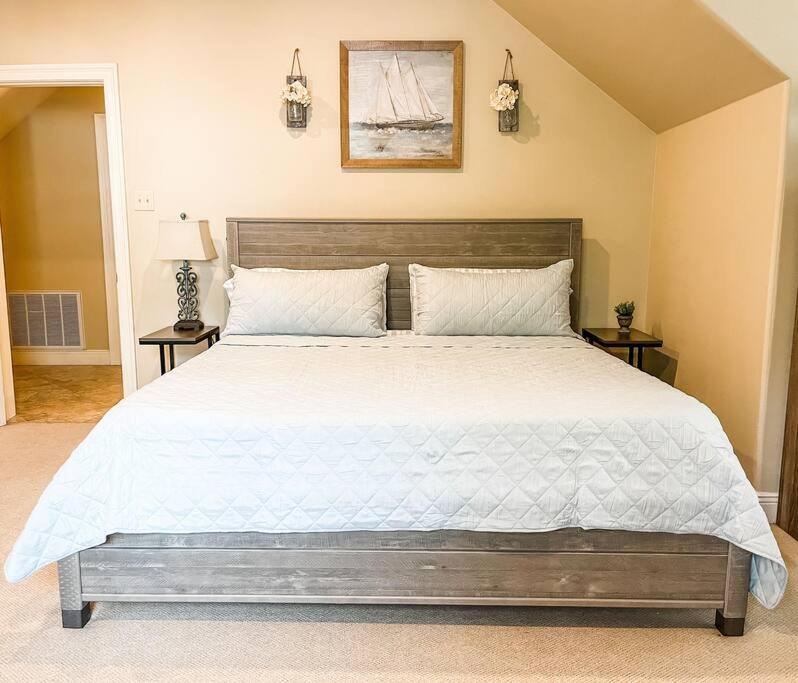 Pet Friendly Tranquil Cottage With Fire-Pit And Seasonal Hot Tub Sept-March Minutes To Beaches Dauphin Island Exterior foto